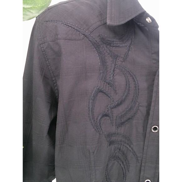 Pop Icon Clothing Men's Black Cross Embroidered Casual SnapButton Up Shirt Large - Picture 3 of 9